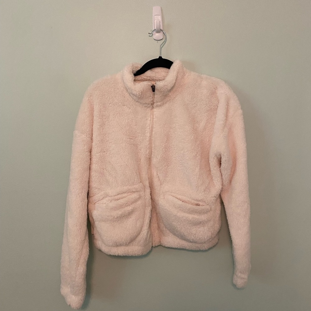 NWT cropped white fleece jacket